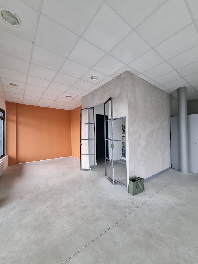 Projet Bali Breizh rénovation , aménagement et décoration d'une agence commerciale